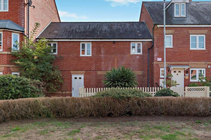 1 Bedroom Coach House For Sale In Dave Bowen Close, Northampton, NN5