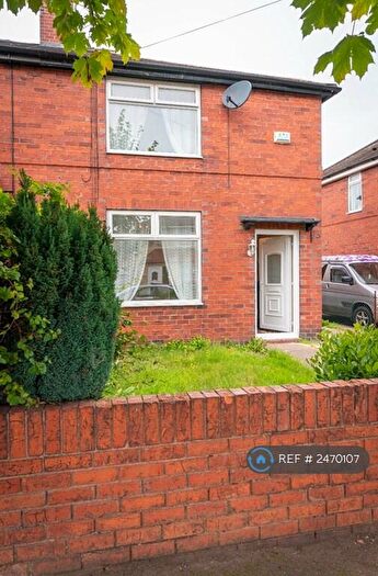 3 Bedroom Semi-Detached House To Rent In Shaw Street, Stoke-On-Trent, ST1