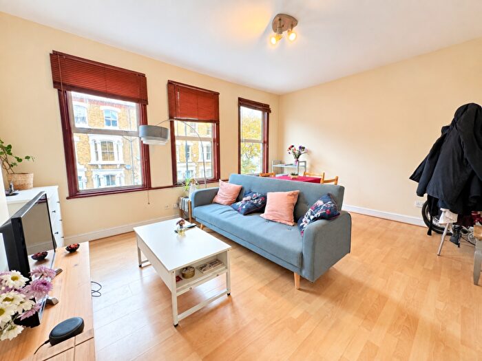 1 Bedroom Flat To Rent In Marlborough Road, Archway, N19