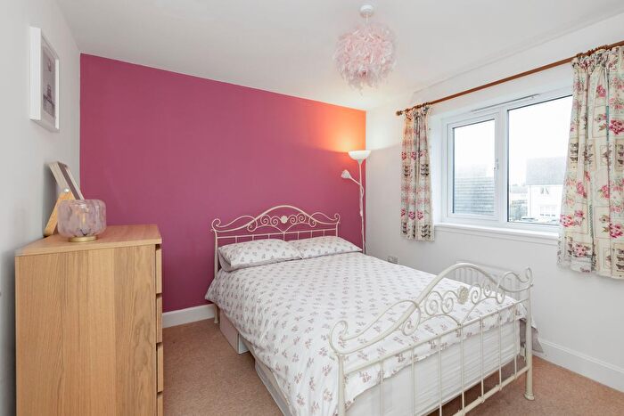 3 Bedroom Terraced House For Sale In Fairlie Grove, Rosewell, EH24