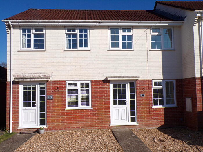 2 Bedroom House To Rent In Verwood, BH31