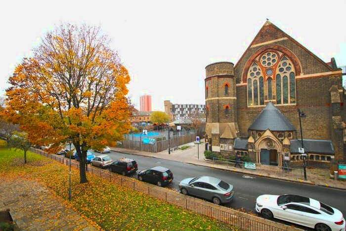 4 Bedroom Flat To Rent In St. Stephens Road, London, E3