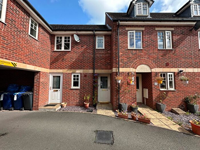 2 Bedroom Maisonette For Sale In Caroline Court, Burton-on-Trent, DE14