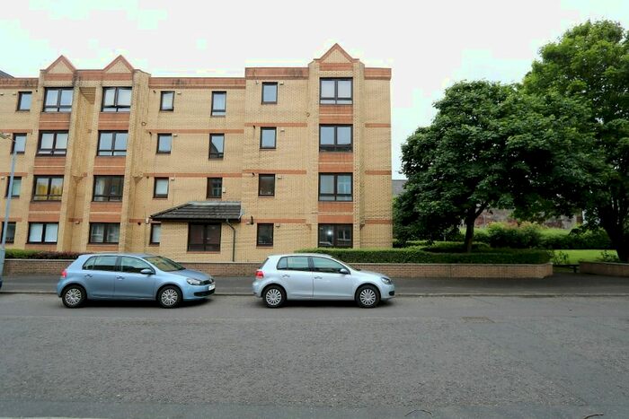 1 Bedroom Flat To Rent In Middlesex Gardens, Glasgow, G41