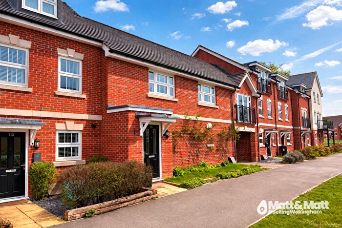 2 Bedroom Terraced House For Sale In Oak Avenue, Wokingham, Berkshire, RG40