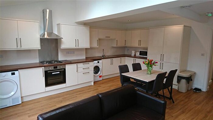 5 Bedroom Semi-Detached House To Rent In Lower Road, Beeston, Nottingham, NG9