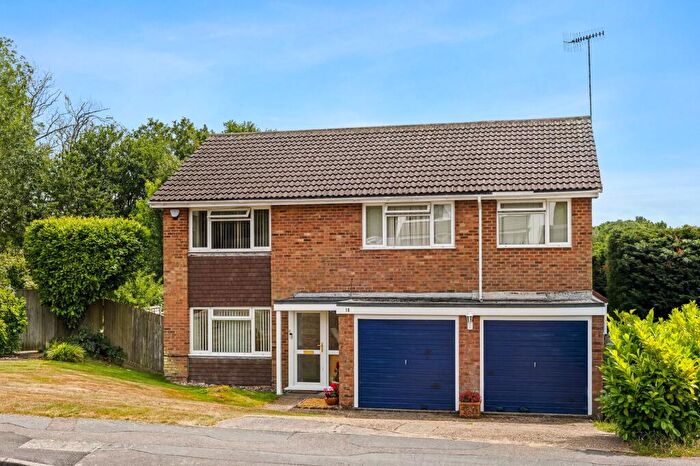 5 Bedroom Detached House For Sale In Lancaster Drive, East Grinstead, RH19