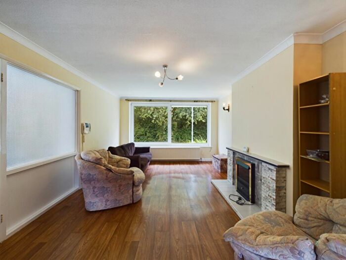 4 Bedroom Bungalow For Sale In Brookside Drive, Frampton Cotterell, Bristol, BS36