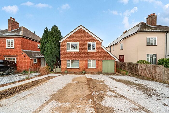 2 Bedroom Maisonette For Sale In Grange Road, Guildford, GU2