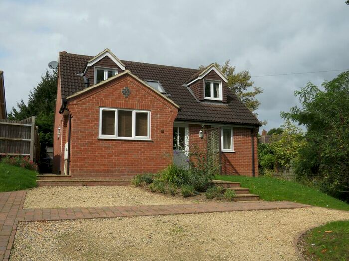 4 Bedroom Flat To Rent In Stockley Lane, Calne, SN11