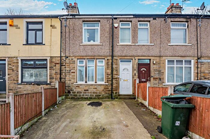 3 Bedroom Terraced House For Sale In Carr Bottom Avenue, Bradford, BD5
