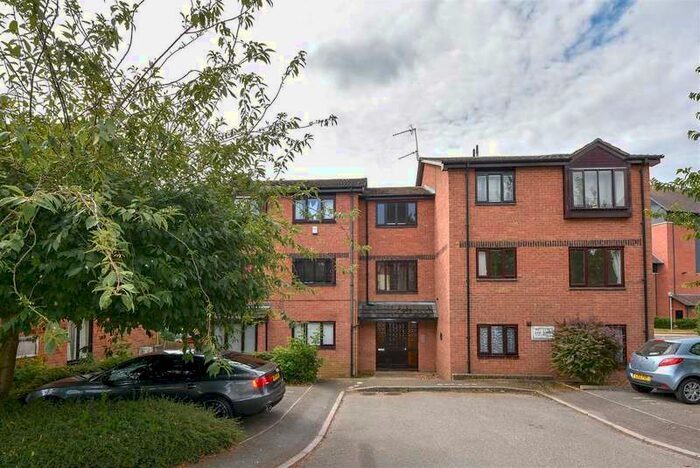 1 Bedroom Apartment To Rent In Castle Mews, Wellingborough, Northants, NN8