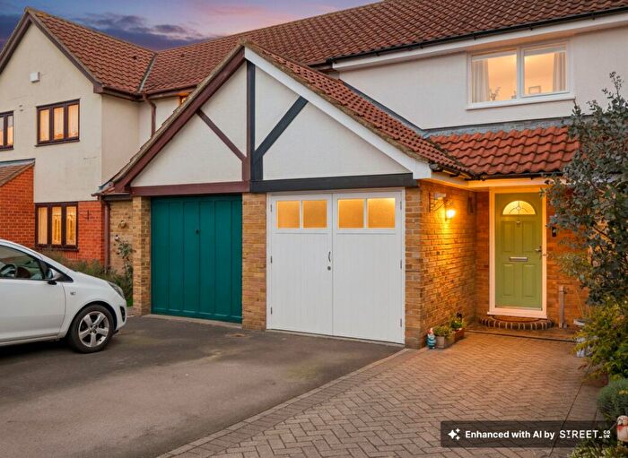 2 Bedroom Terraced House For Sale In Boxford Close, Rayleigh, SS6