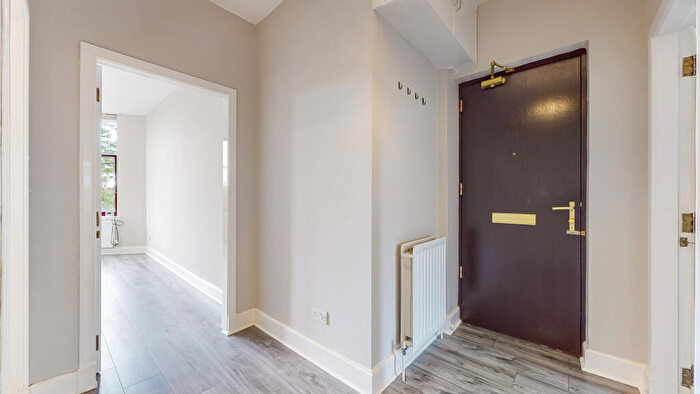 1 Bedroom Flat To Rent In Holmlea Road, Glasgow, G44