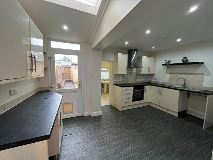 3 Bedroom Terraced House To Rent In Cemetery Road, Bridgend, CF31