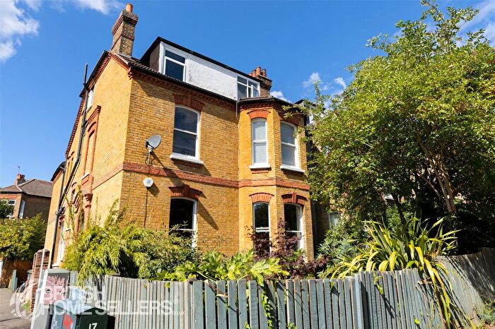 2 Bedroom Flat For Sale In Devonshire Road, London, SE23