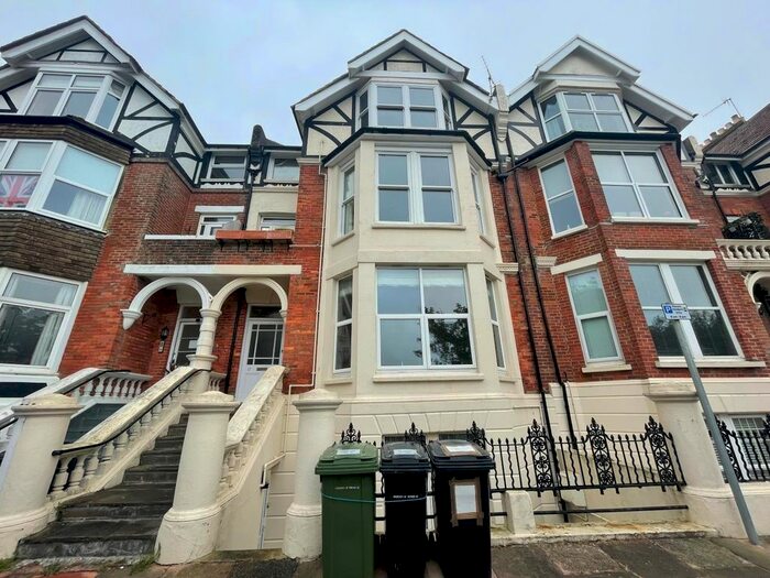 1 Bedroom Flat To Rent In Park Road, Bexhill-On-Sea, TN39