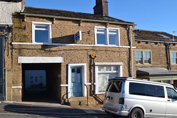 2 Bedroom Terraced House For Sale In High Street, Idle, Bradford, BD10