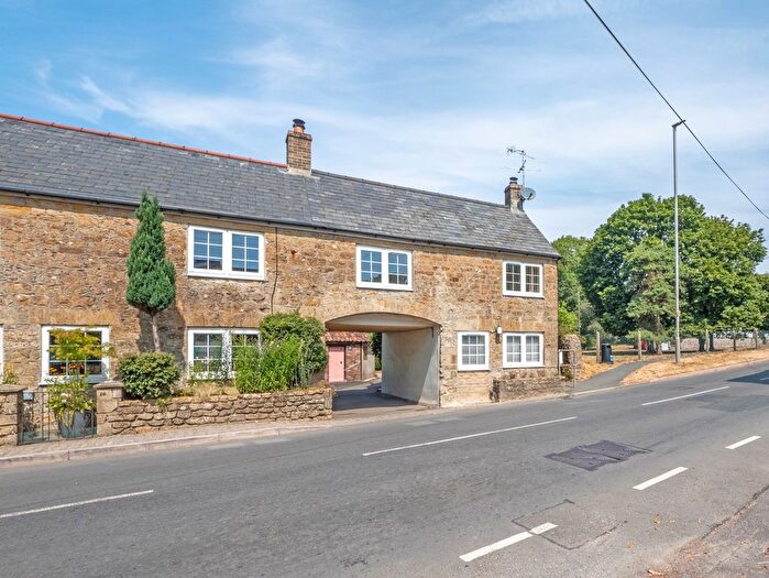 3 Bedroom Cottage To Rent In Southgate, Beaminster, DT8