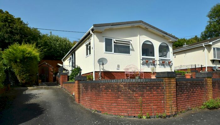 2 Bedroom Park Home For Sale In Whitehouse Lane, Wooburn Green, High Wycombe, HP10