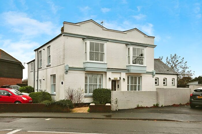 2 Bedroom Flat For Sale In Brockhurst Road, Gosport, PO12