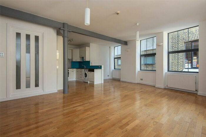 2 Bedroom Flat To Rent In Florfield Road, London E8