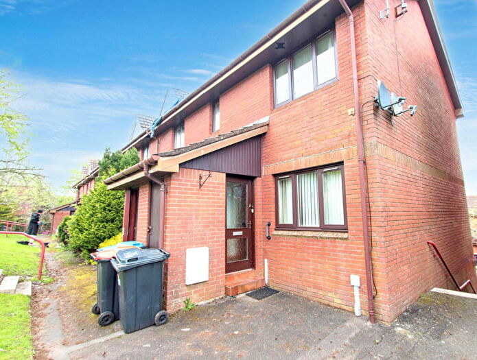 2 Bedroom Flat For Sale In Kirkpatrick Court, Dumfries, DG2