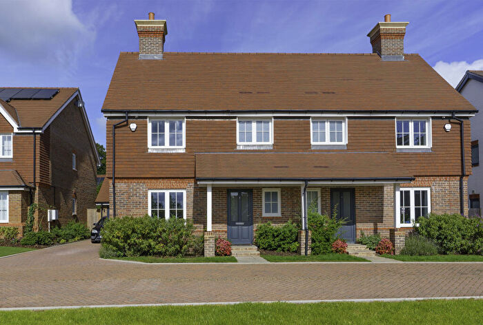 3 Bedroom Semi-Detached House For Sale In Bostocks Close, Ewhurst, GU6