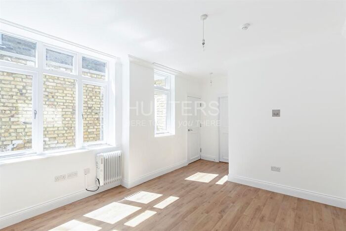 2 Bedroom Flat To Rent In Mazenod Avenue, London, NW6