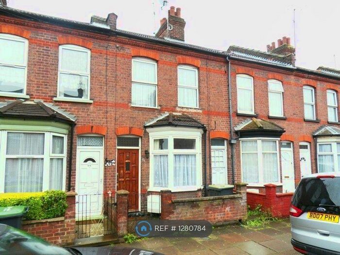 2 Bedroom Terraced House To Rent In Luton, Luton, LU3