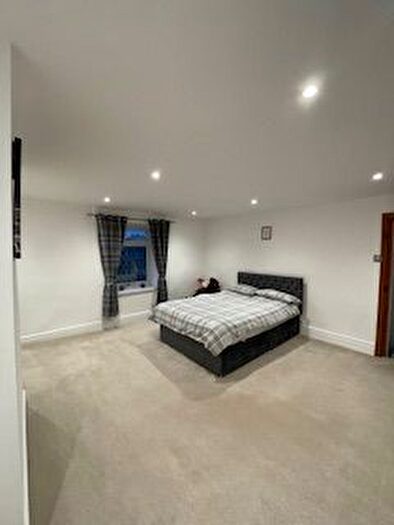 2 Bedroom Cottage To Rent In Blackamoor Road, Blackburn, BB1