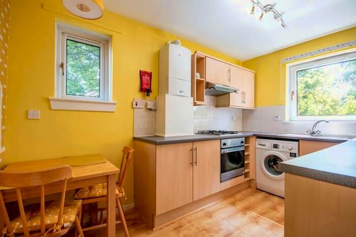 2 Bedroom Flat To Rent In Forrester Park Drive, Edinburgh, EH12
