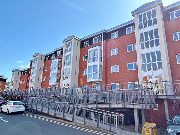2 Bedroom Flat To Rent In The Waterfront, Selby, YO8