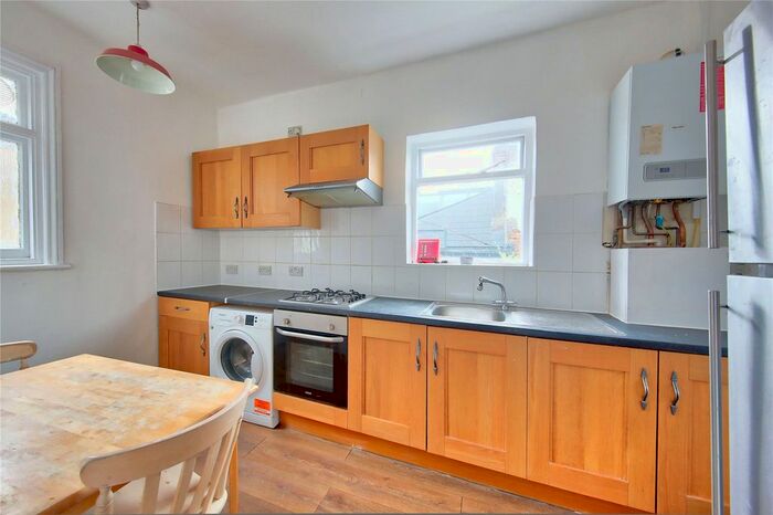 3 Bedroom Property To Rent In Lambrook Terrace, London, SW6