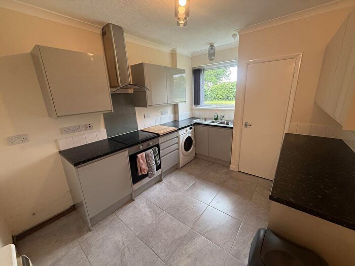 2 Bedroom Flat To Rent In Bromford Road, Birmingham, West Midlands, B36