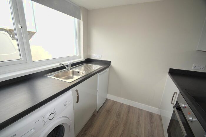 1 Bedroom Studio To Rent In St. Clements Close, Truro, TR1