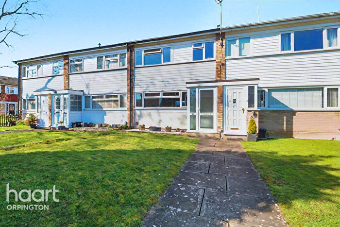 3 Bedroom Terraced House For Sale In Woodcote Drive, Orpington, BR6