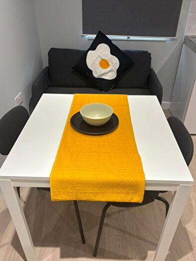 Studio To Rent In London Road, Thornton Heath, CR7