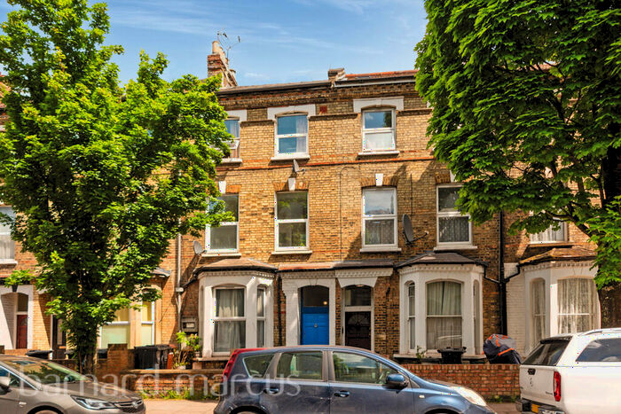 1 Bedroom Apartment To Rent In Blackstock Road, Finsbury Park, N4