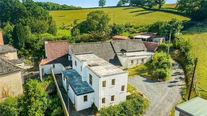 Semi-Detached House For Sale In St Francis House, Crediton, EX17