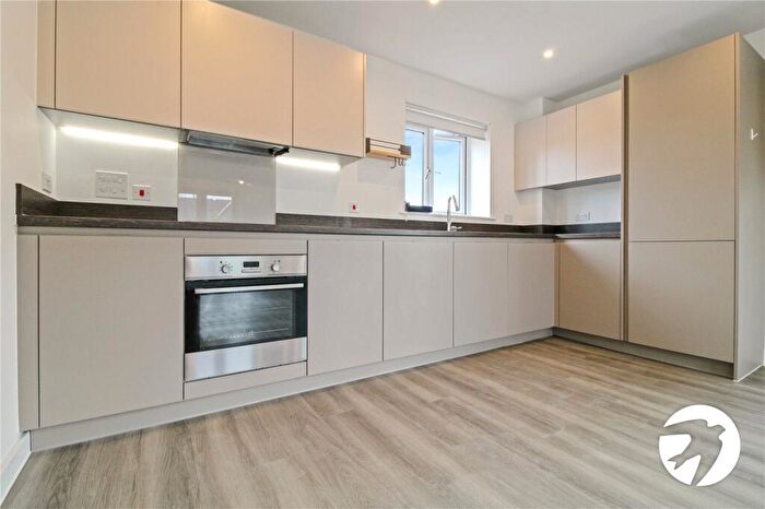 2 Bedroom Coach House To Rent In Caxton Park, Northfleet, Gravesend, Kent, DA11