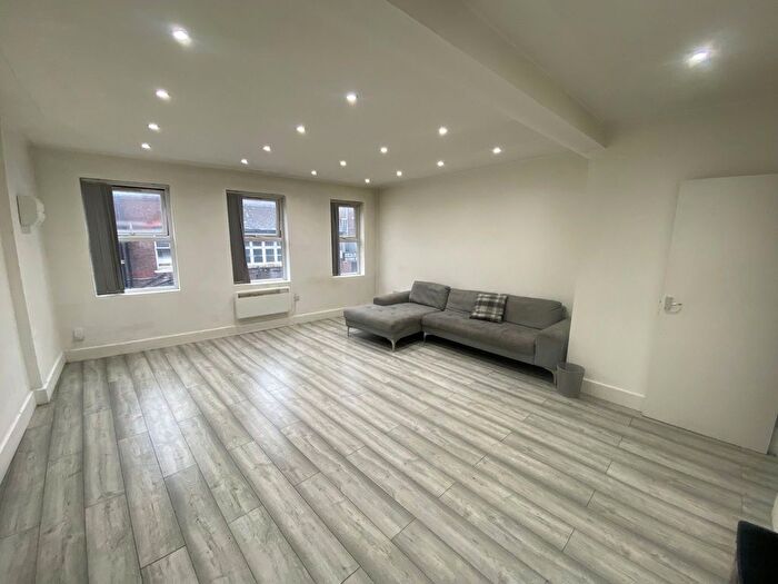2 Bedroom Flat To Rent In Gordon Street, Luton, LU1