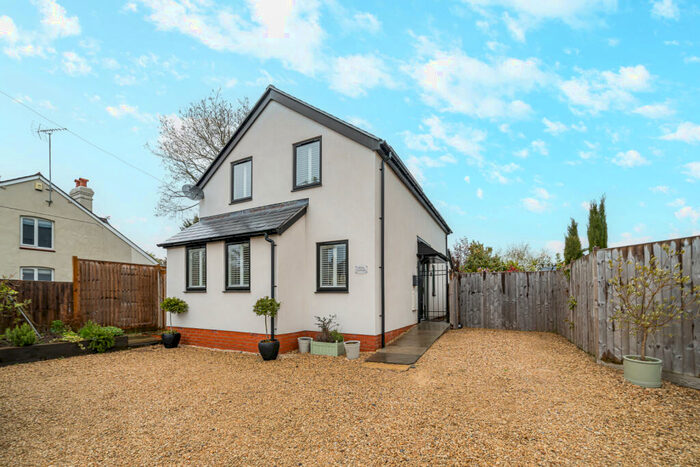 2 Bedroom Detached House For Sale In Bix, Henley-On-Thames, Oxfordshire, RG9