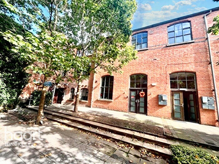 1 Bedroom Duplex For Sale In New Street, Hinckley, LE10