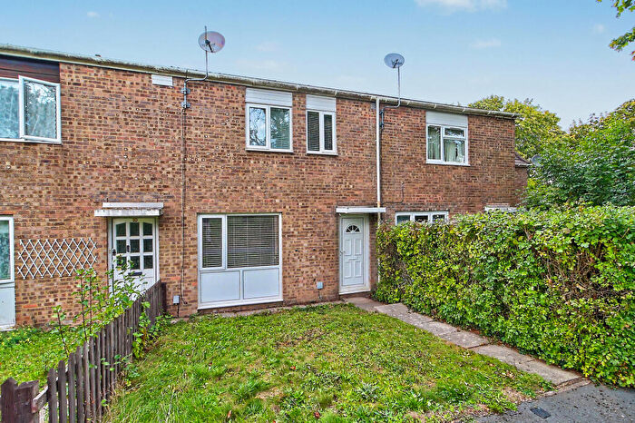 3 Bedroom Terraced House For Sale In Gershwin Road, Basingstoke, RG22