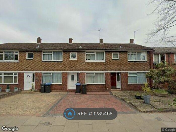 3 Bedroom Terraced House To Rent In Tenniswood Road, Enfield, EN1