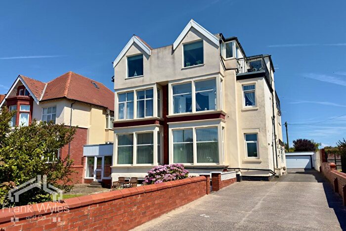 1 Bedroom Apartment For Sale In Flat, Clifton Drive North, Lytham St. Annes, FY8