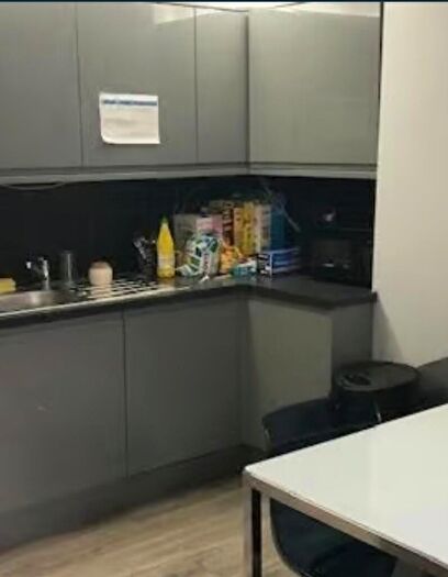 5 Bedroom Terraced House To Rent In Hartley Avenue, Leeds, West Yorkshire, LS6
