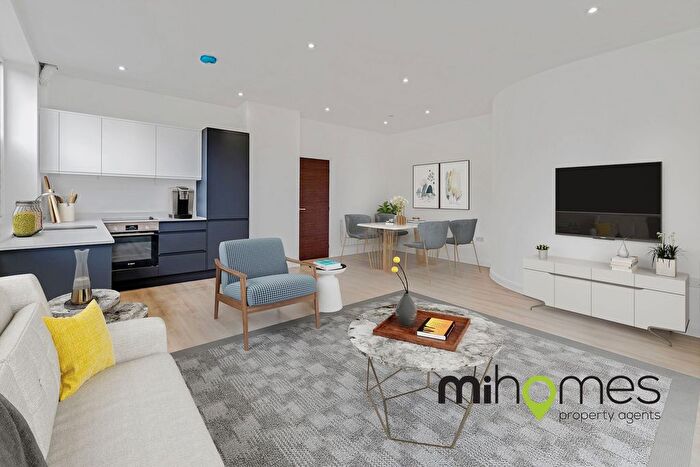 1 Bedroom Flat To Rent In London Road, Aquila House, RH1