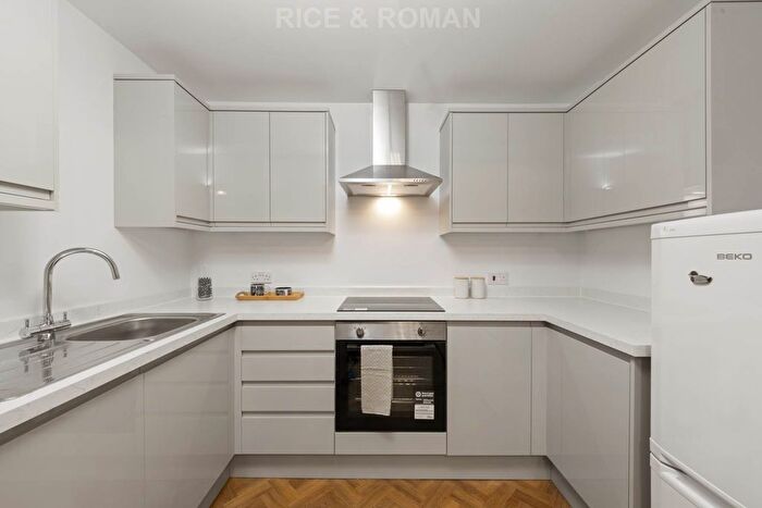 1 Bedroom Flat To Rent In Stuart Court, Godalming, GU7